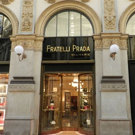 primo negozio prada milano|galleria di prada.